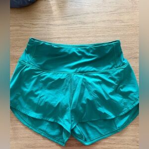 Seafoam Green Lululemon High Rise Speed Up - 2.5 inch - size 6